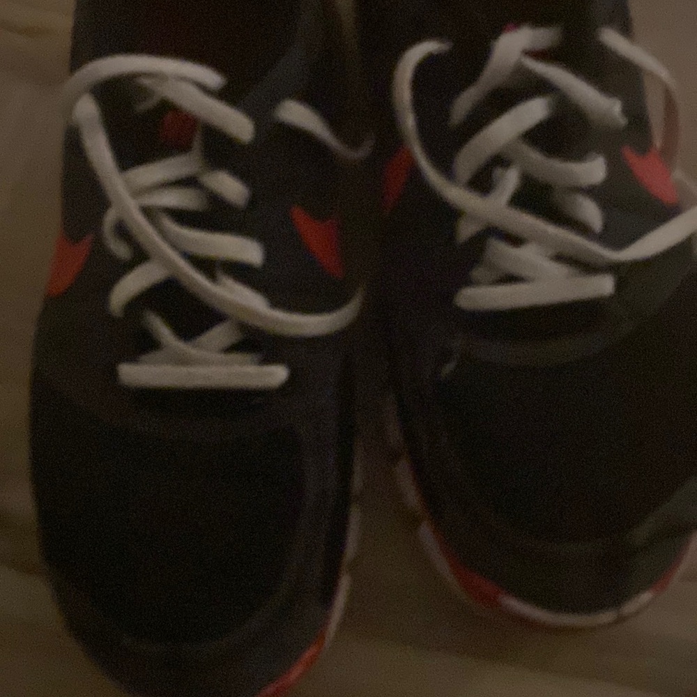 Mens lightweight running shoes